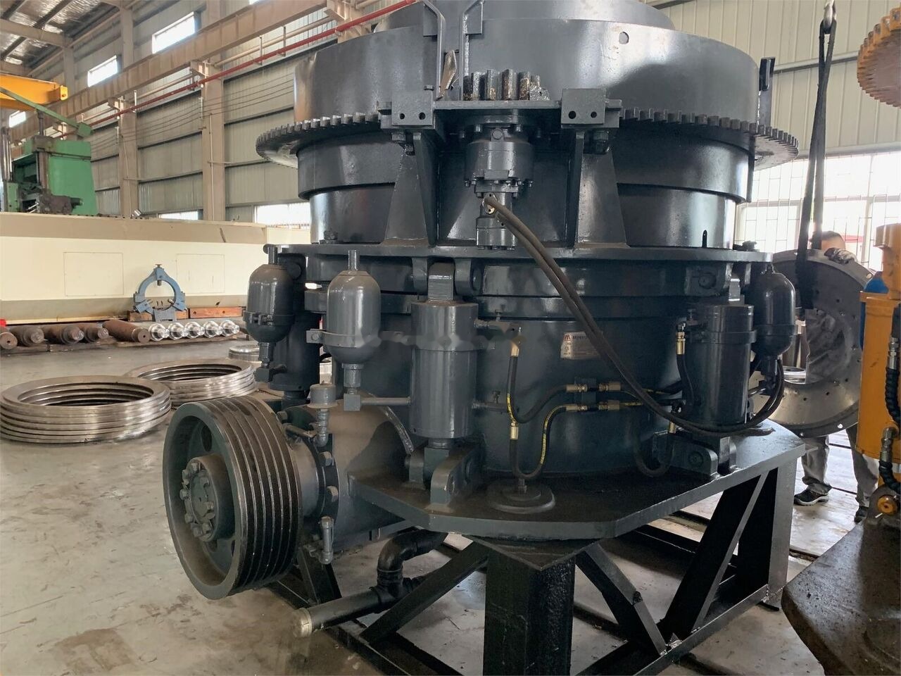 Kinglink MSC300 Hydraulic Cone Crusher - Kegelbrecher: das Bild 1 Kinglink MSC300 Hydraulic Cone Crusher - Kegelbrecher: das Bild 1