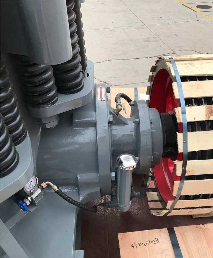 Nordberg 3 FT SYMONS CONE CRUSHER - Kegelbrecher: das Bild 2 Nordberg 3 FT SYMONS CONE CRUSHER - Kegelbrecher: das Bild 2