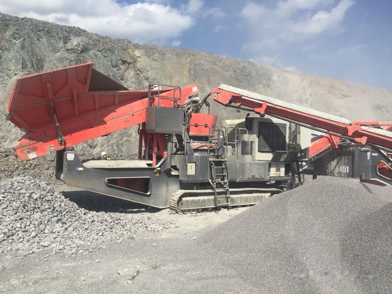 Sandvik QH331 Mobile Crushing Plant - Mobile Brechanlage: das Bild 1 Sandvik QH331 Mobile Crushing Plant - Mobile Brechanlage: das Bild 1