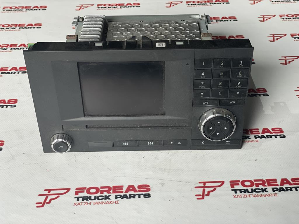 BOSCH RADIO FOR MERCEDES ACTROS MP4 - A 0004466662 - Fahrerhaus und Interieur für LKW: das Bild 1 BOSCH RADIO FOR MERCEDES ACTROS MP4 - A 0004466662 - Fahrerhaus und Interieur für LKW: das Bild 1