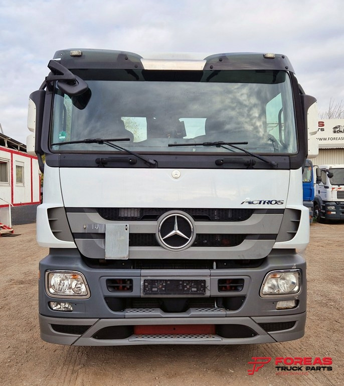 MERCEDES-BENZ ACTROS 3241 8x2 EURO 5 INTARDER - Fahrgestell LKW: das Bild 2 MERCEDES-BENZ ACTROS 3241 8x2 EURO 5 INTARDER - Fahrgestell LKW: das Bild 2