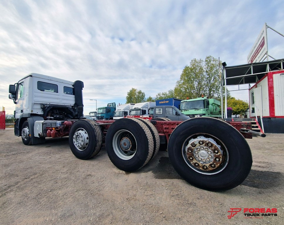MERCEDES-BENZ ACTROS 3241 8x2 EURO 5 INTARDER - Fahrgestell LKW: das Bild 5 MERCEDES-BENZ ACTROS 3241 8x2 EURO 5 INTARDER - Fahrgestell LKW: das Bild 5