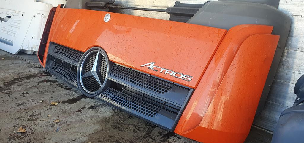 MERCEDES-BENZ ACTROS MP4 - Motorhaube für LKW: das Bild 2 MERCEDES-BENZ ACTROS MP4 - Motorhaube für LKW: das Bild 2