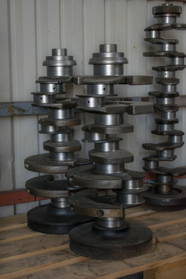 MERCEDES-BENZ ACTROS OM541 6CYLINDER - Kurbelwelle für LKW: das Bild 1 MERCEDES-BENZ ACTROS OM541 6CYLINDER - Kurbelwelle für LKW: das Bild 1