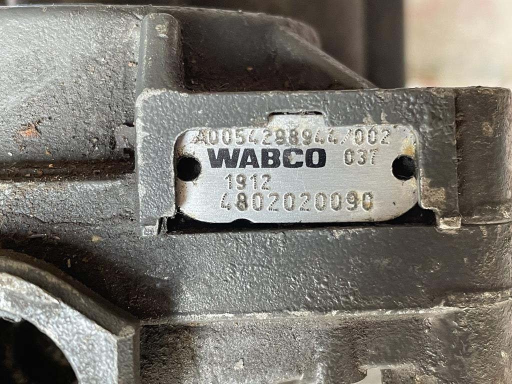 WABCO AIR VALVE FOR MERCEDES - A 005 429 8944 - Bremsventil für LKW: das Bild 5 WABCO AIR VALVE FOR MERCEDES - A 005 429 8944 - Bremsventil für LKW: das Bild 5