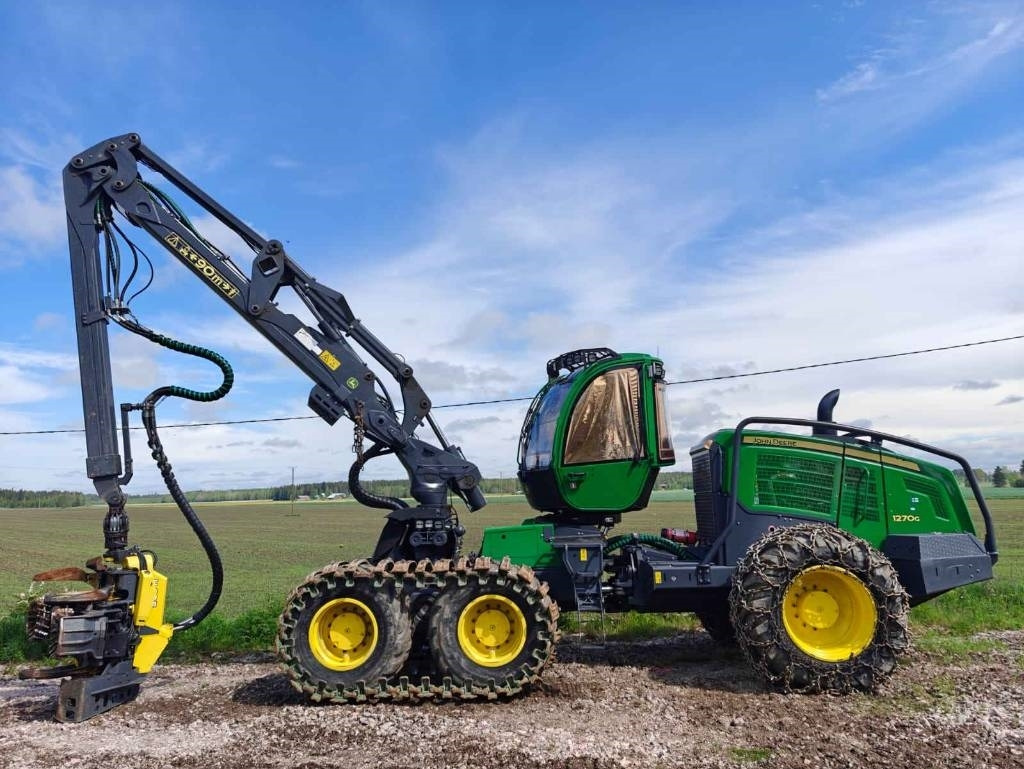 John Deere 1270 G - Harvester: das Bild 2 John Deere 1270 G - Harvester: das Bild 2