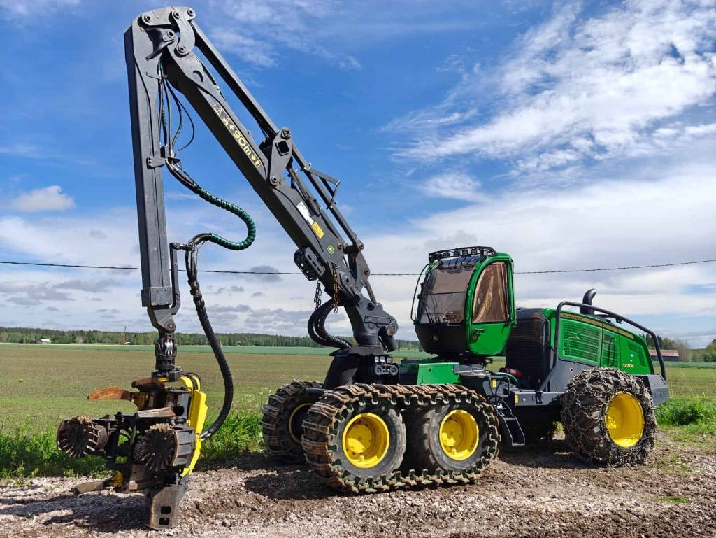 Harvester John Deere 1270 G: das Bild 1