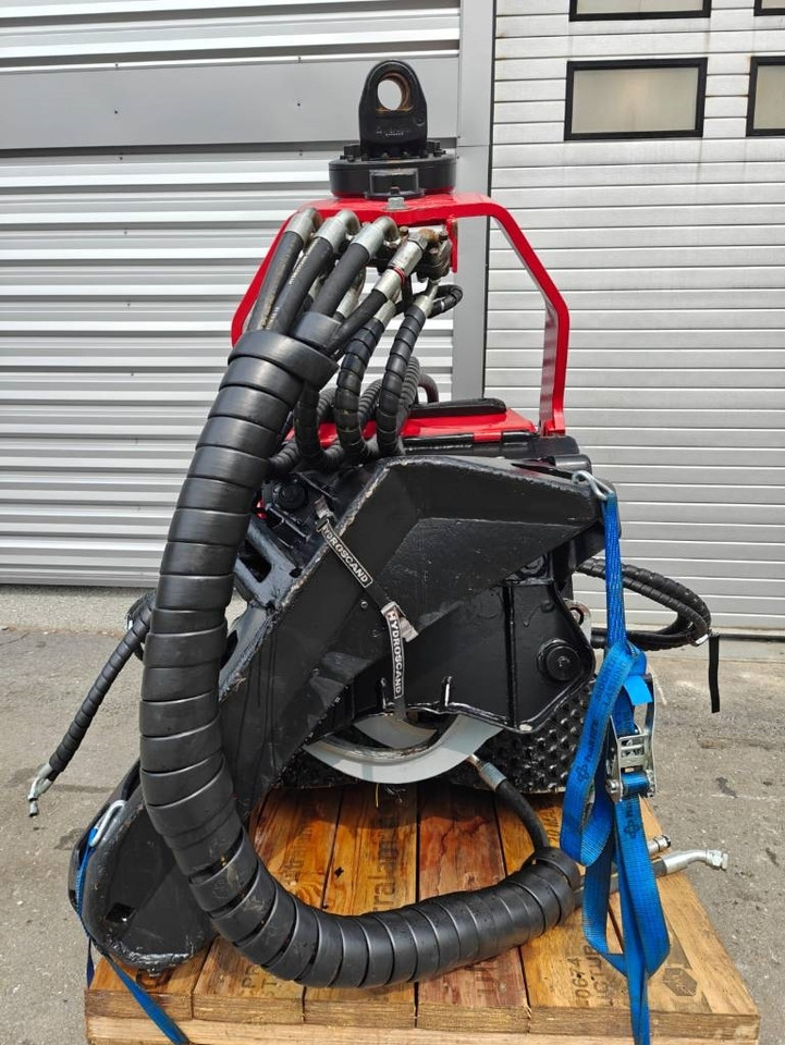 Komatsu 370.2 - Fällgreifer: das Bild 4 Komatsu 370.2 - Fällgreifer: das Bild 4