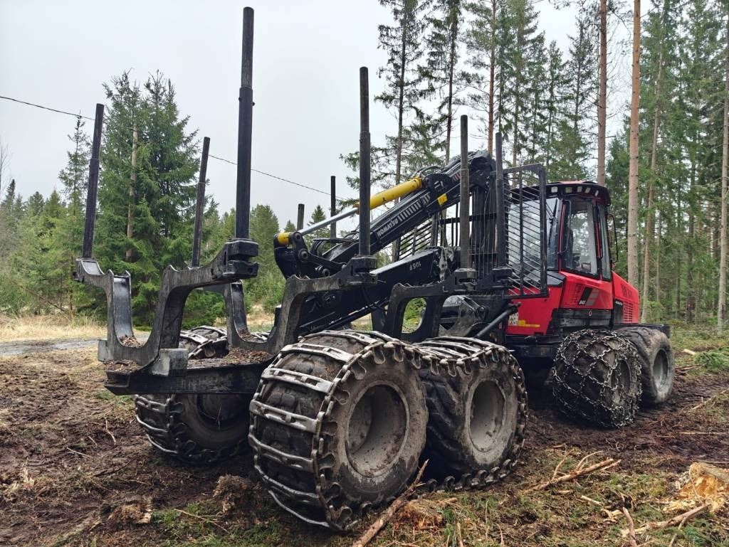 Komatsu 845 - Forwarder: das Bild 5 Komatsu 845 - Forwarder: das Bild 5