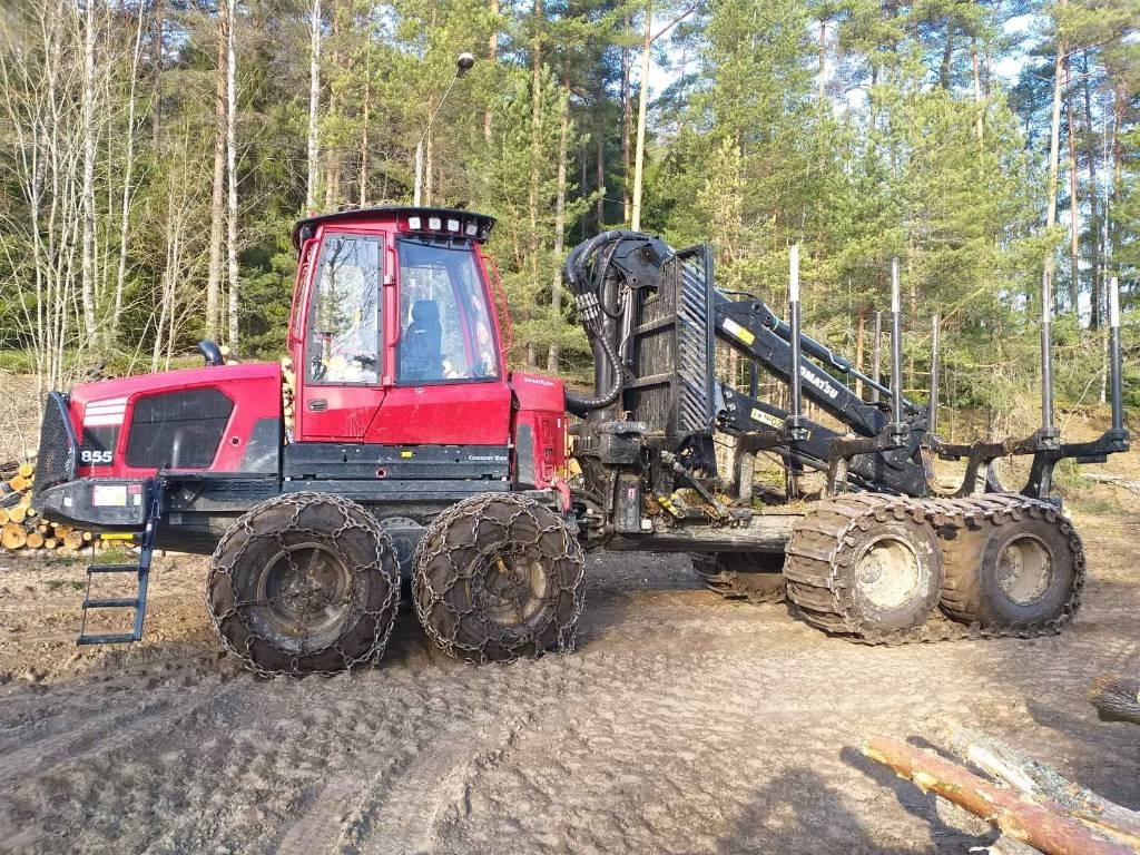 Komatsu 855 - Forwarder: das Bild 2 Komatsu 855 - Forwarder: das Bild 2