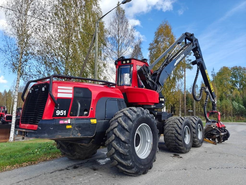 Komatsu 951 - Harvester: das Bild 4 Komatsu 951 - Harvester: das Bild 4