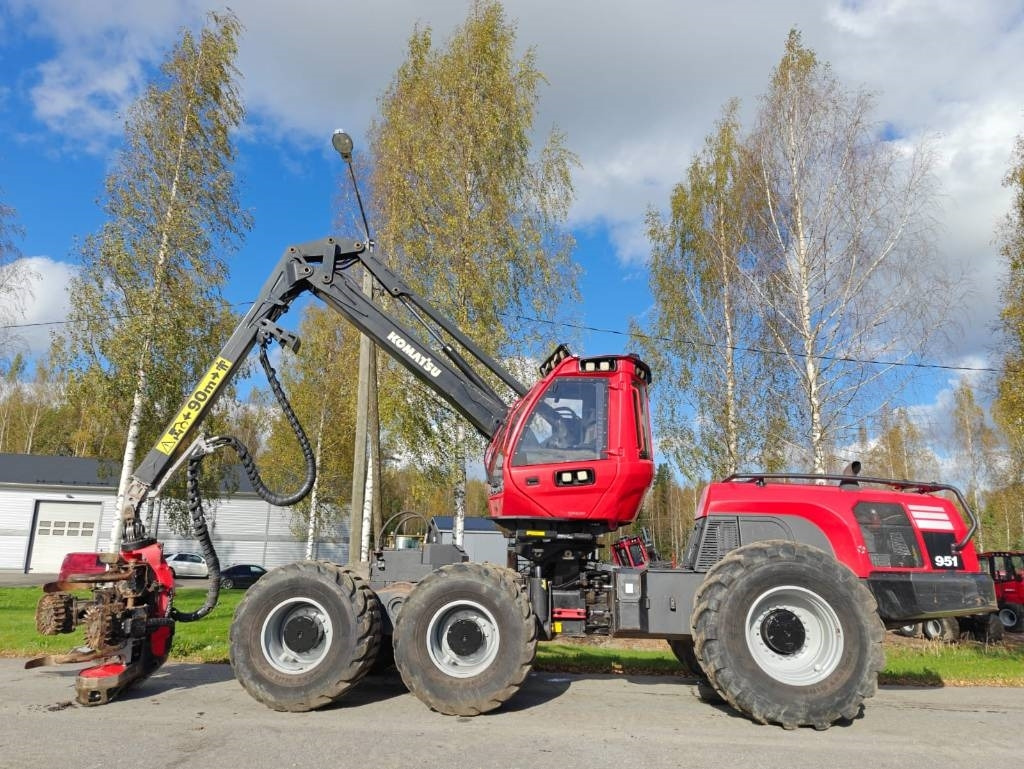 Komatsu 951 - Harvester: das Bild 2 Komatsu 951 - Harvester: das Bild 2