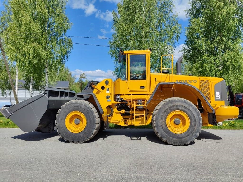 Volvo L 180 E - Radlader: das Bild 2 Volvo L 180 E - Radlader: das Bild 2