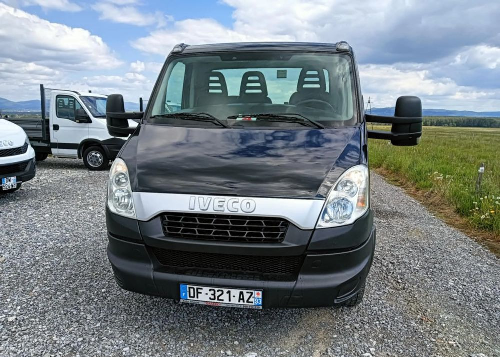 Iveco 35C13, 35C12, 35C14, 35C15 - Fahrgestell LKW: das Bild 2 Iveco 35C13, 35C12, 35C14, 35C15 - Fahrgestell LKW: das Bild 2