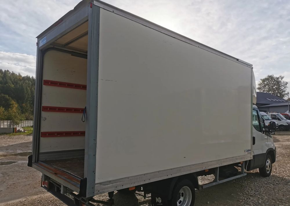 Iveco 3.0-150KM Daily 35C15 Kontener długi rama 35-150 kiper Klimatyzacja długi rozstaw - Koffer Transporter: das Bild 5 Iveco 3.0-150KM Daily 35C15 Kontener długi rama 35-150 kiper Klimatyzacja długi rozstaw - Koffer Transporter: das Bild 5