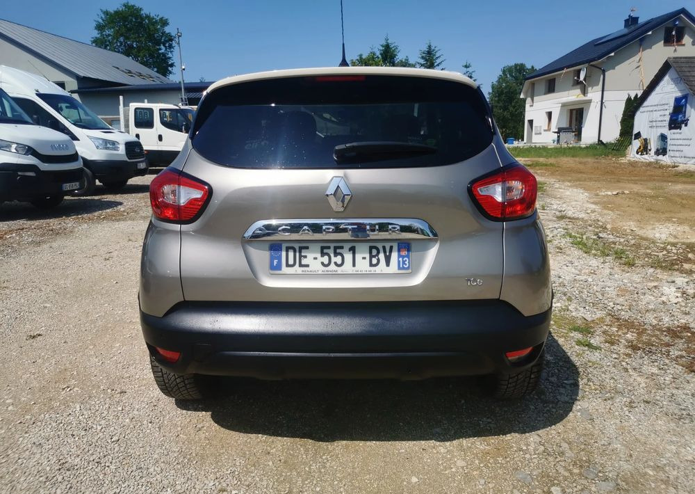 Renault Captur 0.9 Energy TCe Intens - SUV/ Geländewagen: das Bild 5 Renault Captur 0.9 Energy TCe Intens - SUV/ Geländewagen: das Bild 5