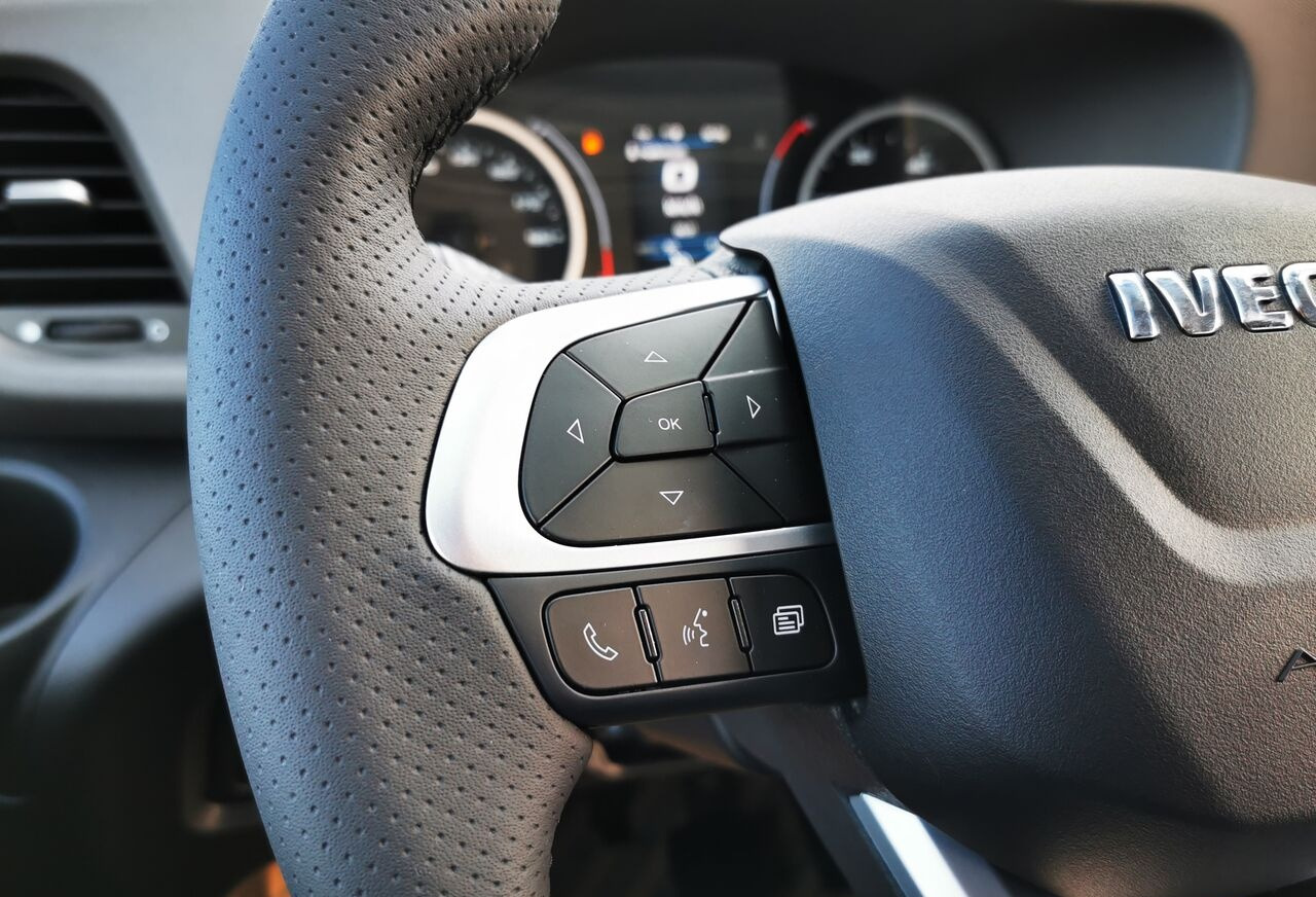 IVECO DAILY 35S18HA8 L4H2 - Leasing IVECO DAILY 35S18HA8 L4H2: das Bild 9 IVECO DAILY 35S18HA8 L4H2 - Leasing IVECO DAILY 35S18HA8 L4H2: das Bild 9