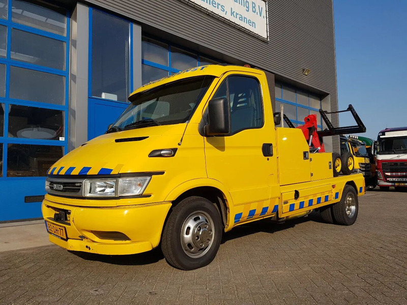 Iveco Daily 50 C12 + Lepel, Hefbril - Abschleppwagen: das Bild 2 Iveco Daily 50 C12 + Lepel, Hefbril - Abschleppwagen: das Bild 2