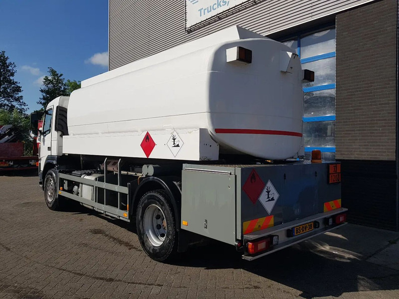 Volvo FM 9.340 Petrol, Diesel 17000 Ltr. 3 Compartementen - Tankwagen: das Bild 4 Volvo FM 9.340 Petrol, Diesel 17000 Ltr. 3 Compartementen - Tankwagen: das Bild 4