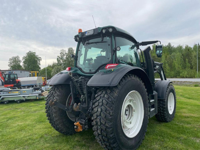 Valtra N154E Versu SmartTouch MR19 Valtra N154E Versu SmartTouch MR19 med frontlastare Quicke Q5M - Traktor: das Bild 5 Valtra N154E Versu SmartTouch MR19 Valtra N154E Versu SmartTouch MR19 med frontlastare Quicke Q5M - Traktor: das Bild 5