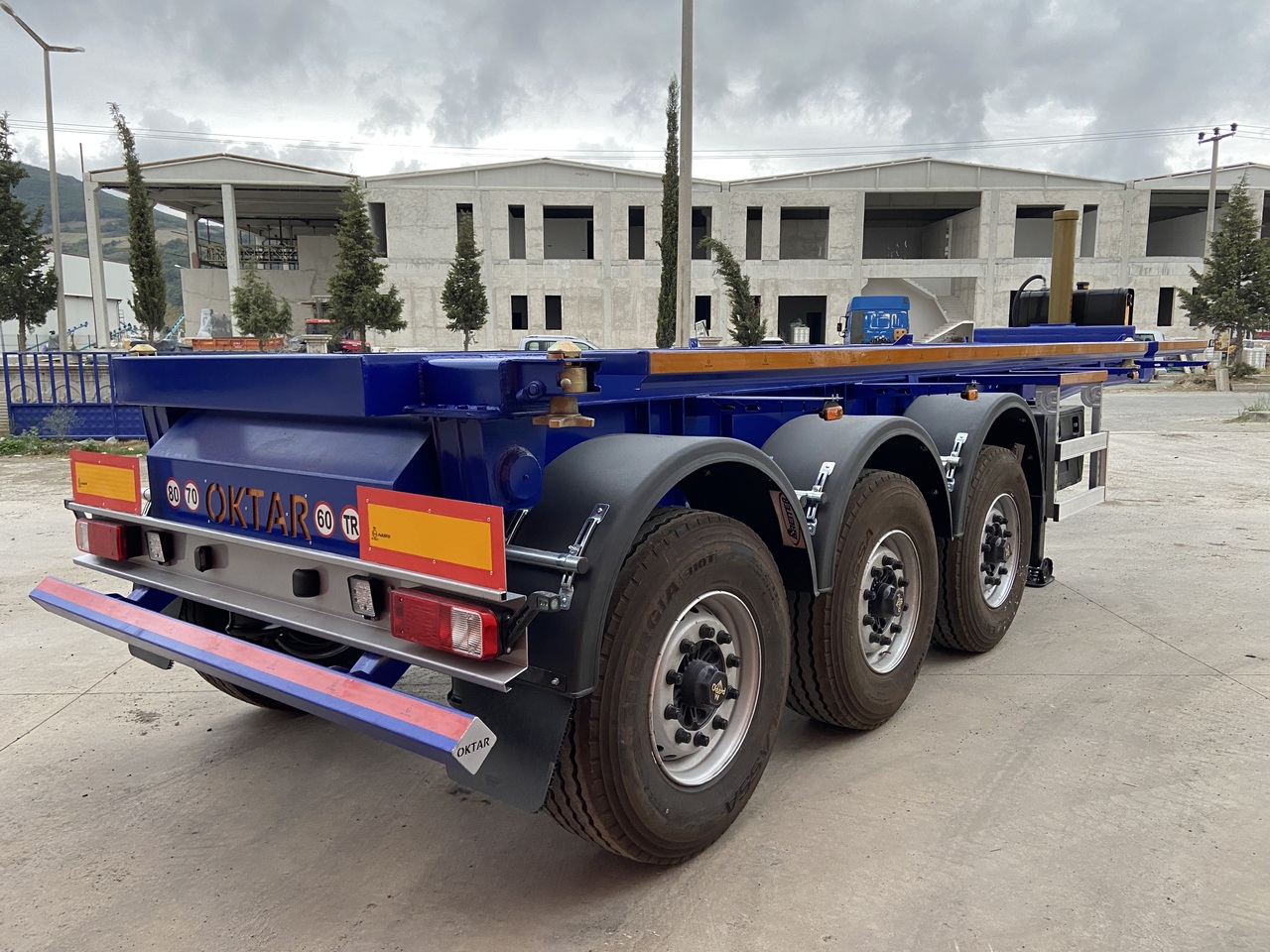 NEU: Container/ Wechselfahrgestell Auflieger OKTAR CONTAINER TIPPER TRAILER ADR 2025: das Bild 8 NEU: Container/ Wechselfahrgestell Auflieger OKTAR CONTAINER TIPPER TRAILER ADR 2025: das Bild 8