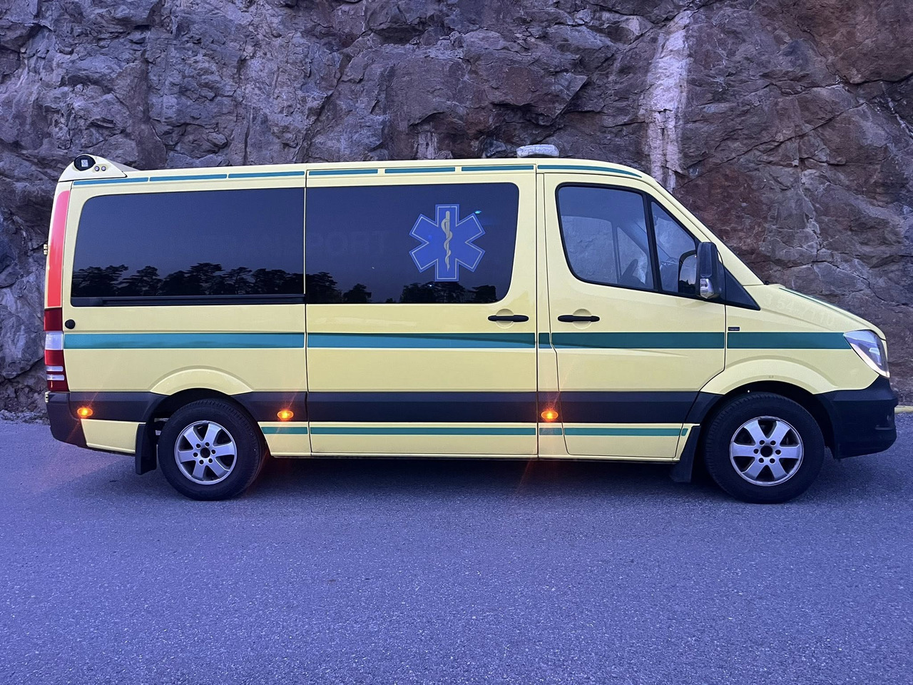 Mercedes-Benz Sprinter 316 - 2 stretcher - Krankenwagen: das Bild 5 Mercedes-Benz Sprinter 316 - 2 stretcher - Krankenwagen: das Bild 5
