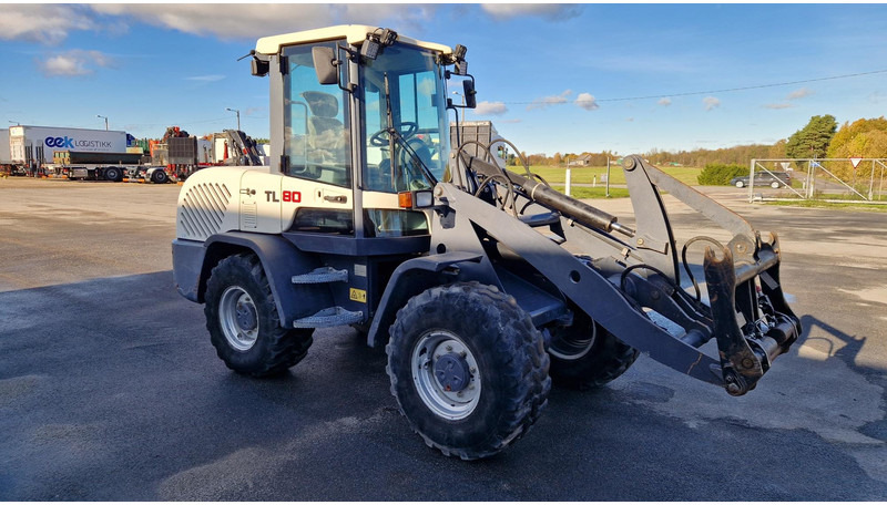 Terex TL80 4X4 + tools - Radlader: das Bild 2 Terex TL80 4X4 + tools - Radlader: das Bild 2