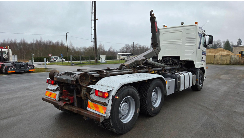 Volvo FH500 6X4 - Abrollkipper: das Bild 3 Volvo FH500 6X4 - Abrollkipper: das Bild 3