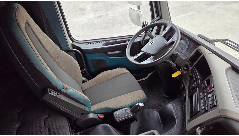 Abrollkipper Volvo FM460 6X2*4: das Bild 9 Abrollkipper Volvo FM460 6X2*4: das Bild 9