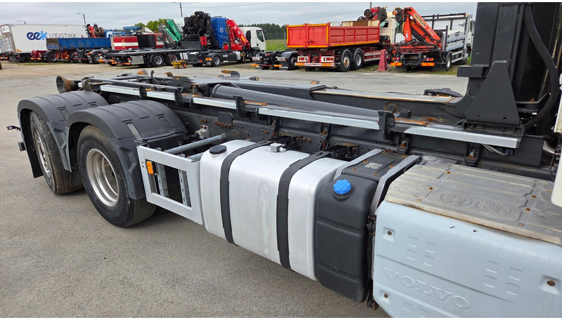 Abrollkipper Volvo FM460 6X2*4: das Bild 7 Abrollkipper Volvo FM460 6X2*4: das Bild 7