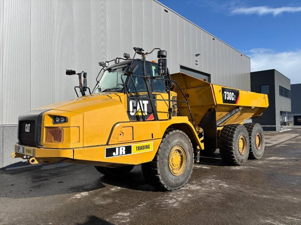 CAT 730 C2 (Tailgate) - Knickgelenkter Dumper: das Bild 2 CAT 730 C2 (Tailgate) - Knickgelenkter Dumper: das Bild 2