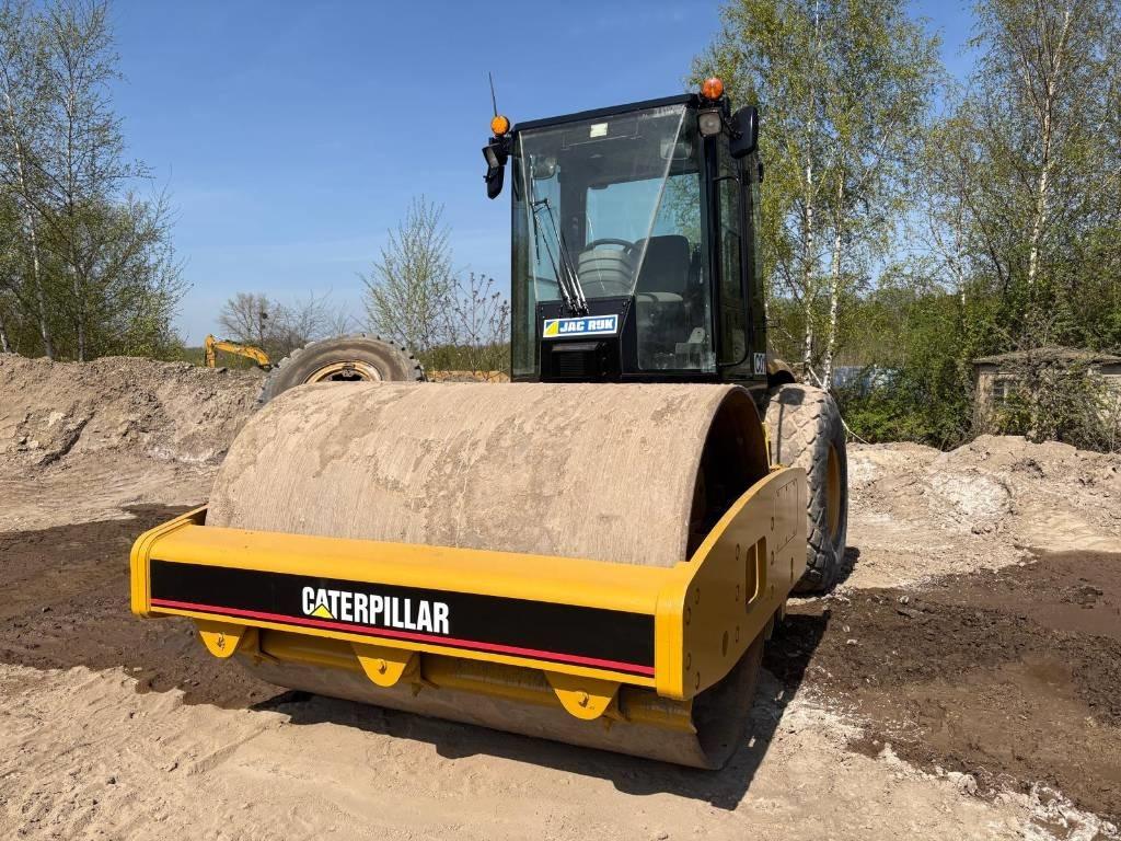 CAT CS 563 E - Walzenzug: das Bild 1 CAT CS 563 E - Walzenzug: das Bild 1