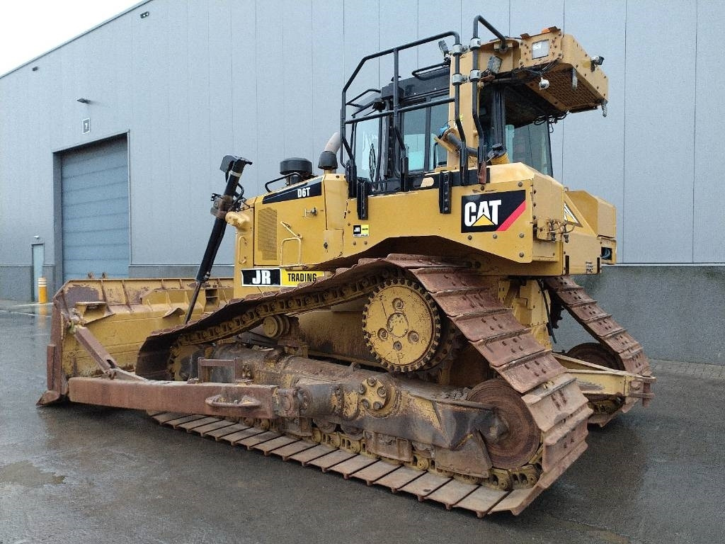 CAT D 6 T LGP (CE / New UC) - Bulldozer: das Bild 2 CAT D 6 T LGP (CE / New UC) - Bulldozer: das Bild 2
