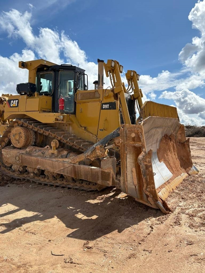 CAT D 9 T (CE Certified / New Undercarriage) - Bulldozer: das Bild 3 CAT D 9 T (CE Certified / New Undercarriage) - Bulldozer: das Bild 3