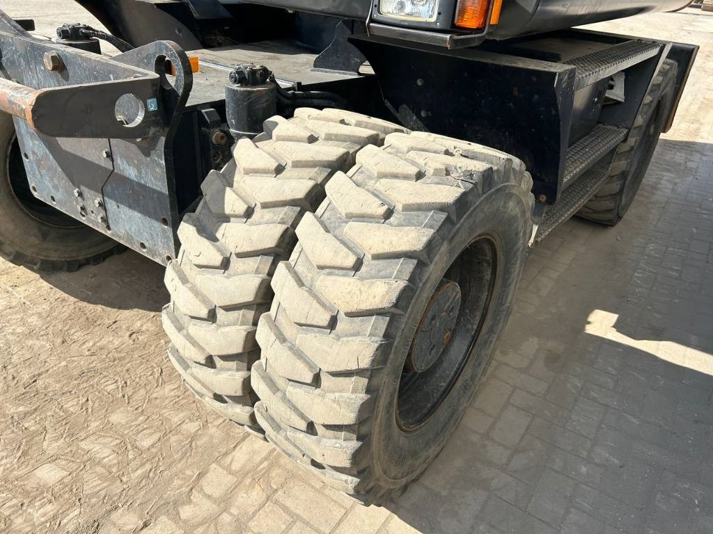 Hitachi ZX 140 W-5B  - Leasing Hitachi ZX 140 W-5B: das Bild 26