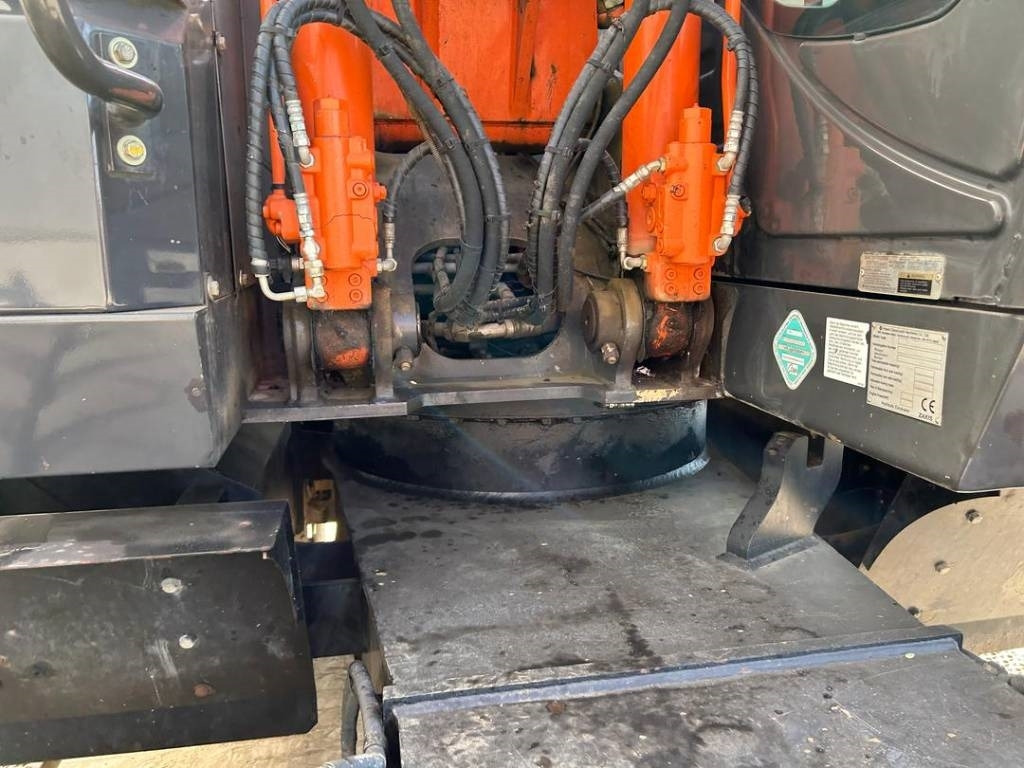 Hitachi ZX 140 W-5B  - Leasing Hitachi ZX 140 W-5B: das Bild 23