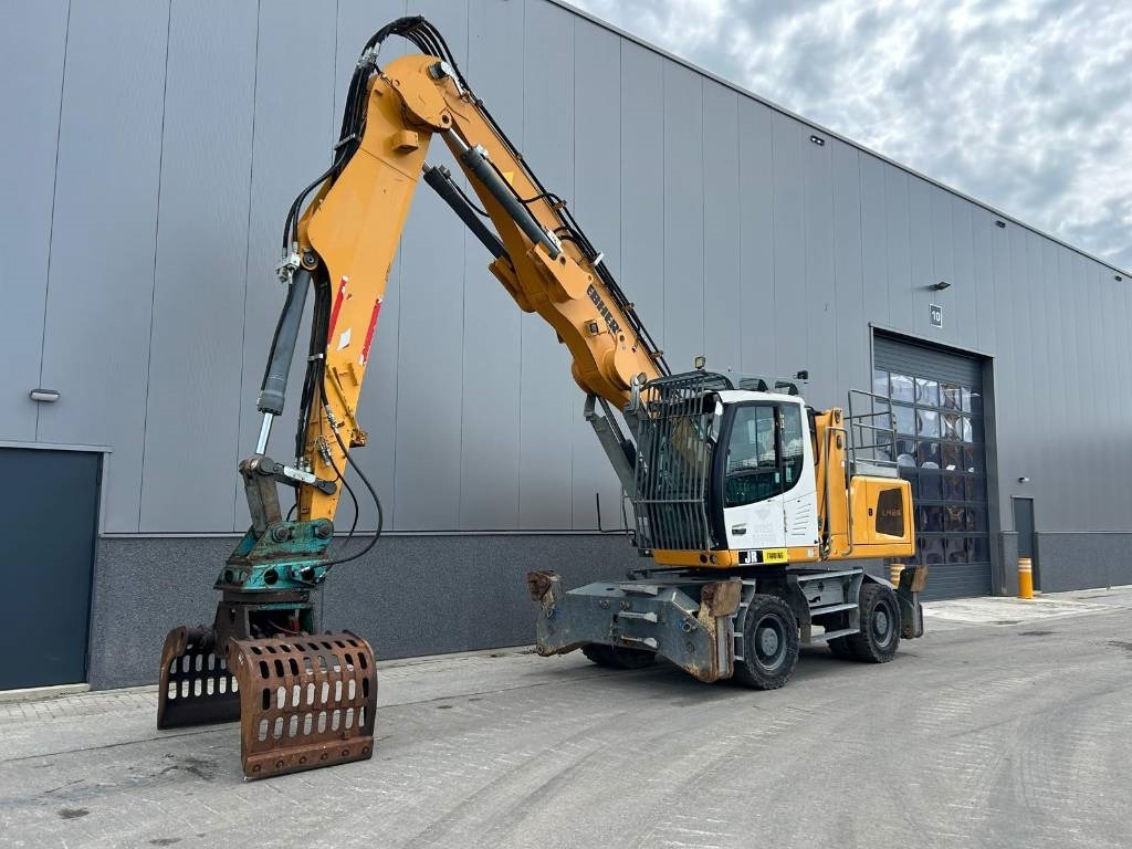 Liebherr LH 24 M - Umschlagbagger: das Bild 2 Liebherr LH 24 M - Umschlagbagger: das Bild 2