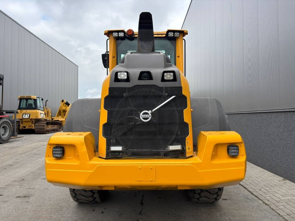 Volvo L 90 H (High tip + New tires) - Radlader: das Bild 4 Volvo L 90 H (High tip + New tires) - Radlader: das Bild 4