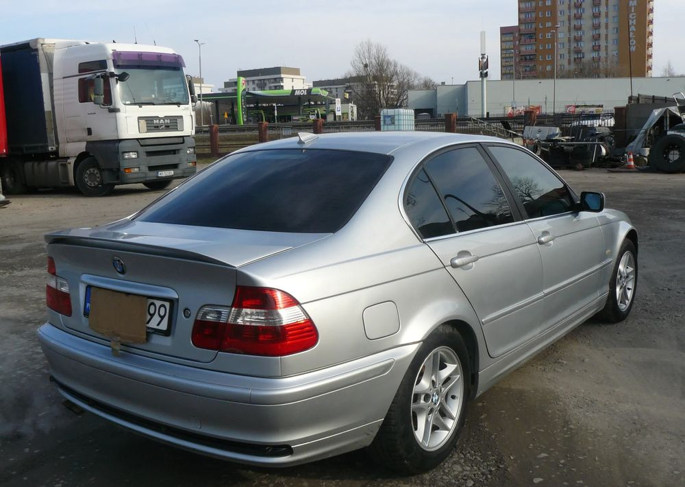 BMW Seria 3 320i - Limousine: das Bild 4 BMW Seria 3 320i - Limousine: das Bild 4
