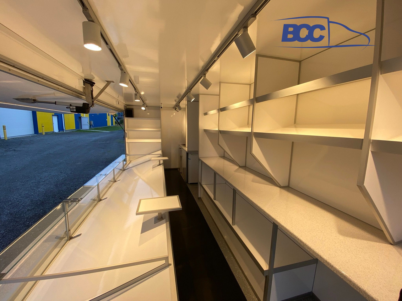 BCC POLSKA - FOOD TRUCK - MOBILNY SKLEP SPOŻYWCZY, AUTO SKLEP SPOŻYWCZY - PEUGEOT BOXER - Verkaufsfahrzeug: das Bild 1 BCC POLSKA - FOOD TRUCK - MOBILNY SKLEP SPOŻYWCZY, AUTO SKLEP SPOŻYWCZY - PEUGEOT BOXER - Verkaufsfahrzeug: das Bild 1