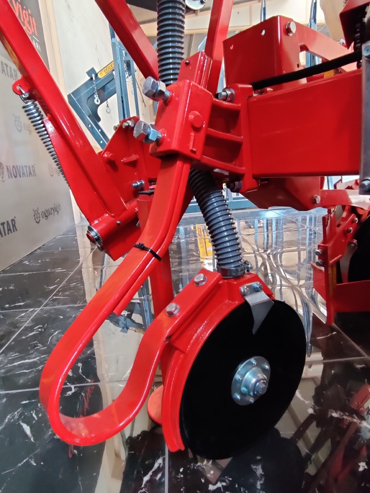 Novatar Pneumatic Seed Drill Machine - Einzelkornsämaschine: das Bild 5 Novatar Pneumatic Seed Drill Machine - Einzelkornsämaschine: das Bild 5