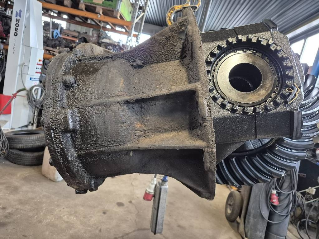MAN HYD-1370 Etuperä ratio 3,70 - Achse und Teile für LKW: das Bild 1 MAN HYD-1370 Etuperä ratio 3,70 - Achse und Teile für LKW: das Bild 1