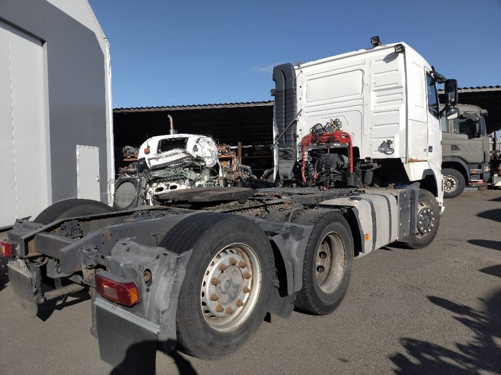 Volvo FH460 6x2 veturi kääntyvä teli - Sattelzugmaschine: das Bild 3 Volvo FH460 6x2 veturi kääntyvä teli - Sattelzugmaschine: das Bild 3