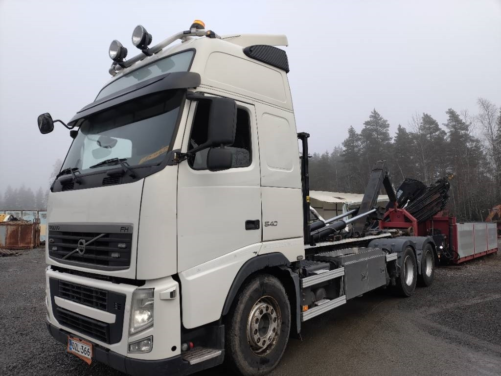 Volvo FH13 6x4 multilift koukku laite - Abrollkipper: das Bild 1 Volvo FH13 6x4 multilift koukku laite - Abrollkipper: das Bild 1