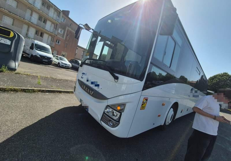 Iveco CROSSWAY/ SPROWADZONY / KLIMA / 64 MIEJSCA - Überlandbus: das Bild 1 Iveco CROSSWAY/ SPROWADZONY / KLIMA / 64 MIEJSCA - Überlandbus: das Bild 1