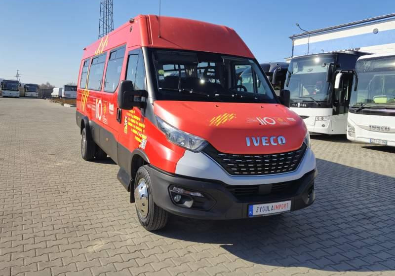 Iveco DAILY 65C18/SPROWADZONE/23 MIEJSCA/KLIM/WINDA - Kleinbus, Personentransporter: das Bild 3 Iveco DAILY 65C18/SPROWADZONE/23 MIEJSCA/KLIM/WINDA - Kleinbus, Personentransporter: das Bild 3