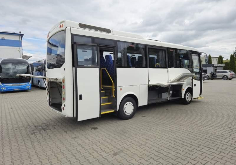 Überlandbus Otokar NAVIGO / SPROWADZONY / KLIMA / MANUAL / EEV: das Bild 12