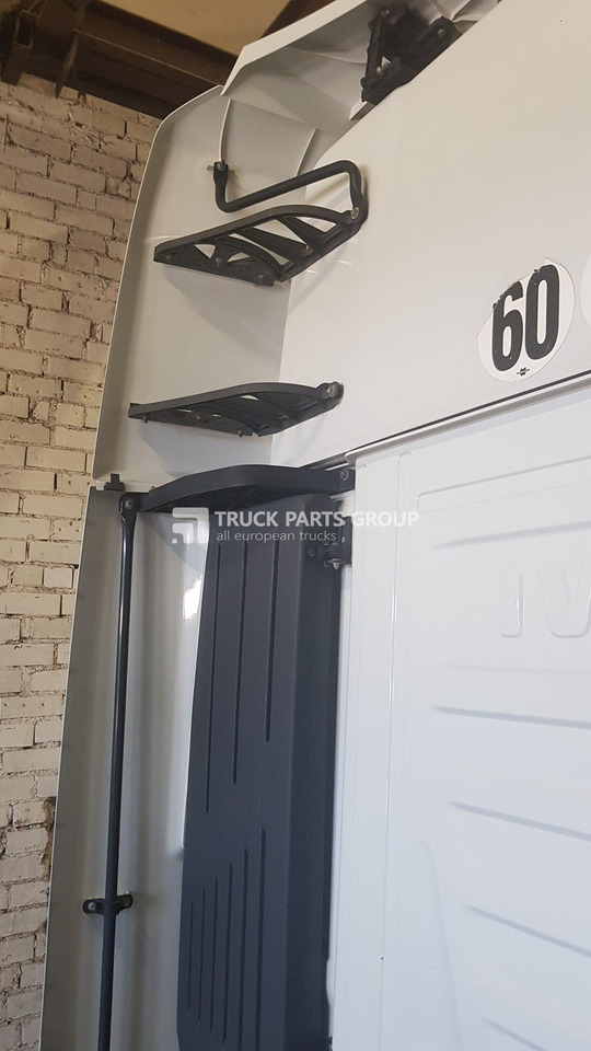 IVECO IVECO STRALIS EURO6 emission HI-WAY cab aerodynamic spoilers, air deflectors, full set. left + right + top roof 5801775188, 5801679706, 5801672864, 5801671525, 5801679762, 504153462, 5801775205, 50415 - Aeropack/ Spoiler für LKW: das Bild 2 IVECO IVECO STRALIS EURO6 emission HI-WAY cab aerodynamic spoilers, air deflectors, full set. left + right + top roof 5801775188, 5801679706, 5801672864, 5801671525, 5801679762, 504153462, 5801775205, 50415 - Aeropack/ Spoiler für LKW: das Bild 2