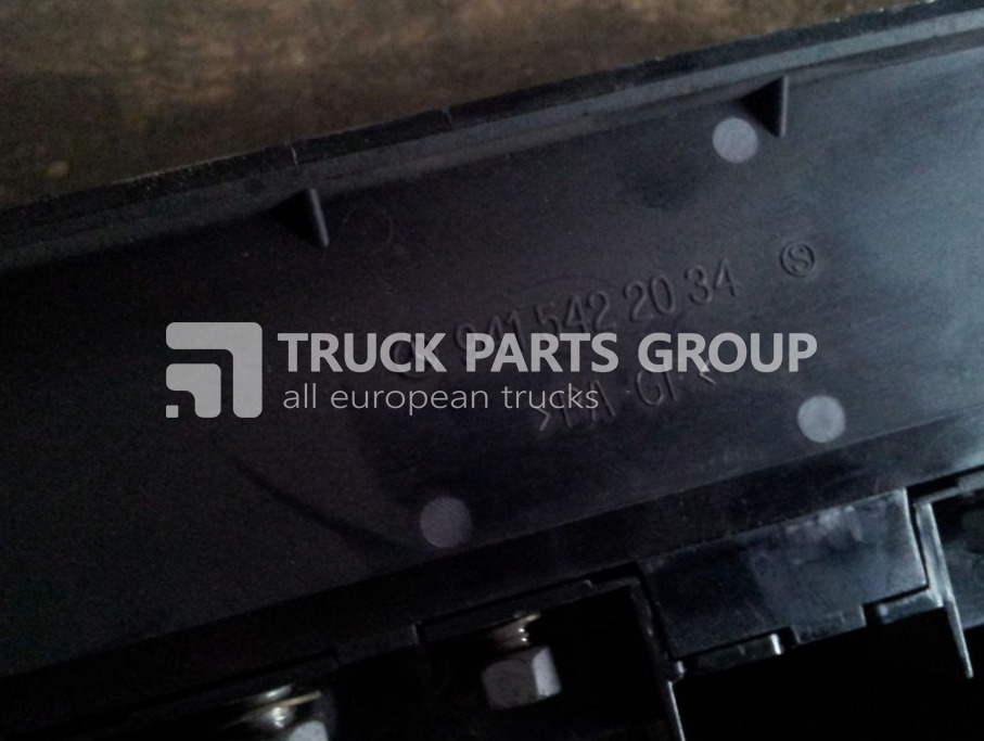 MERCEDES-BENZ Atego EURO2, EURO3 electric center base module OM904LA, OM906LA fuse block - Sicherung für LKW: das Bild 2 MERCEDES-BENZ Atego EURO2, EURO3 electric center base module OM904LA, OM906LA fuse block - Sicherung für LKW: das Bild 2