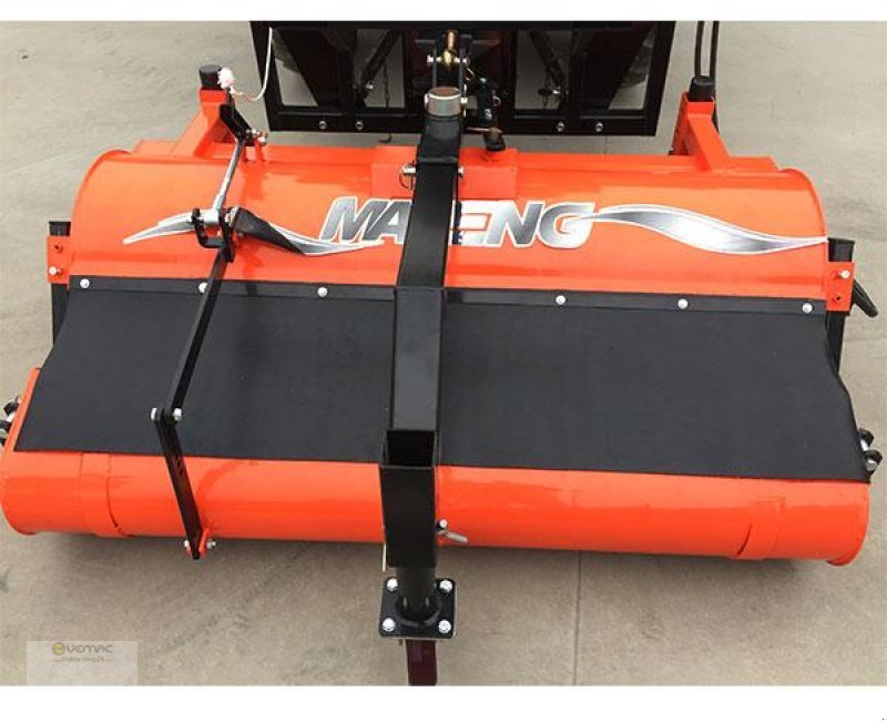 Vemac Kehrmaschine 160cm Kehrbürste Bürste Traktor Radlader Stapler NEU - Kehrbesen: das Bild 2 Vemac Kehrmaschine 160cm Kehrbürste Bürste Traktor Radlader Stapler NEU - Kehrbesen: das Bild 2